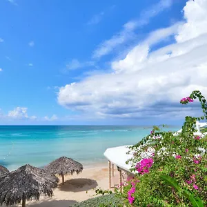 3* Hotel House Condos,